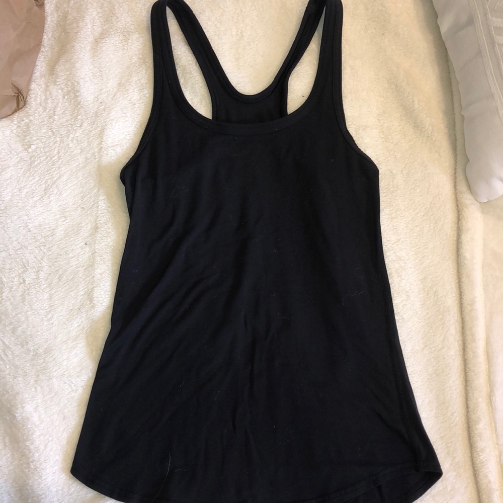 Black lululemon tank